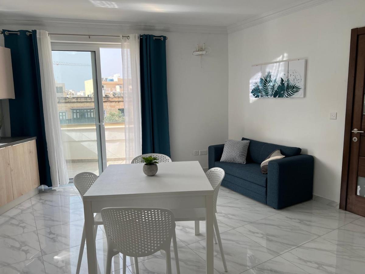 Condo With Patio Overlooking Piazza Gzira Экстерьер фото