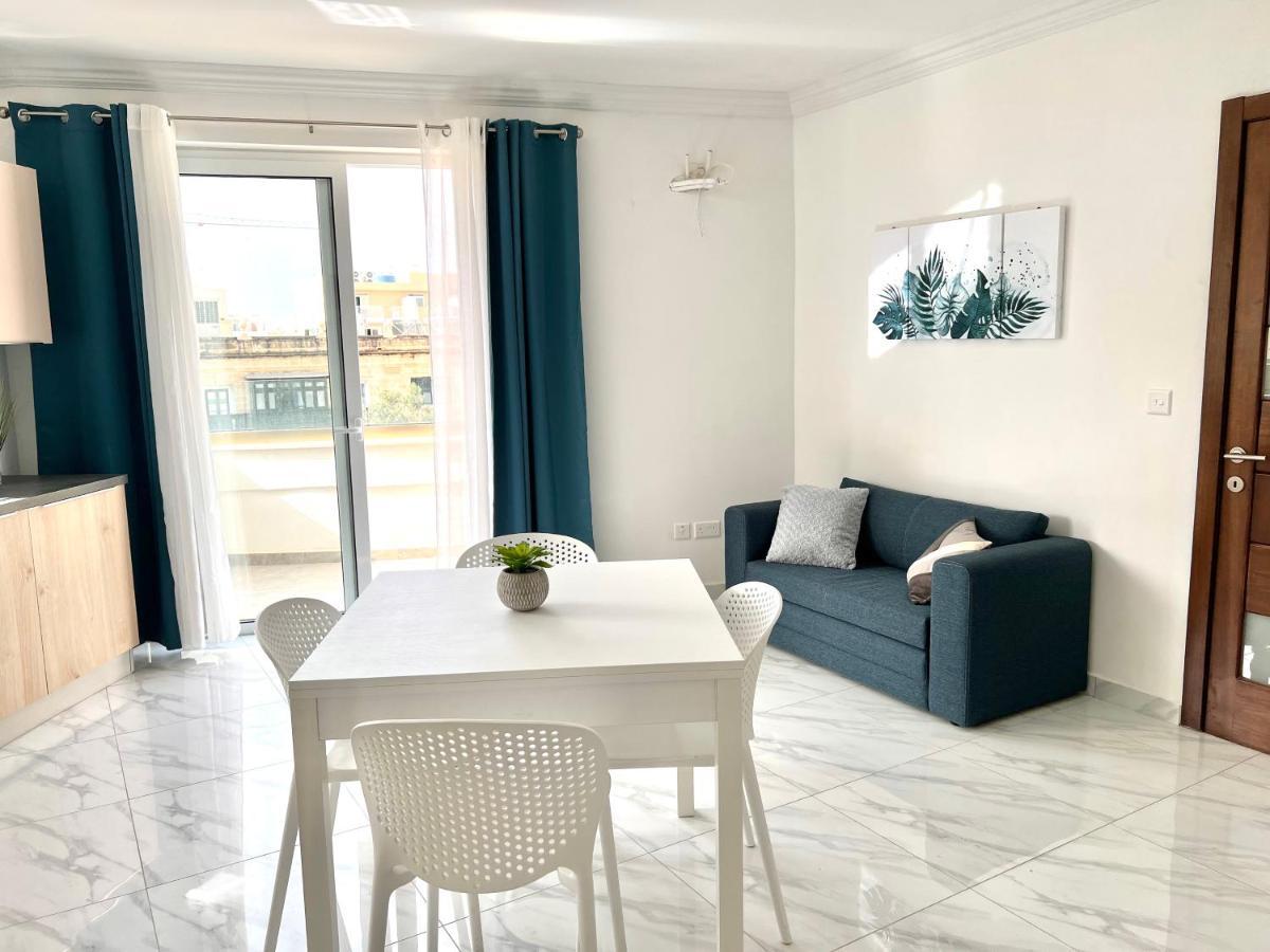Condo With Patio Overlooking Piazza Gzira Экстерьер фото